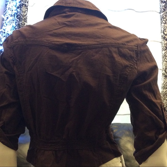 Brown Le Chateaux cropped cotton 1/2 sleeve jacket - Picture 9 of 13